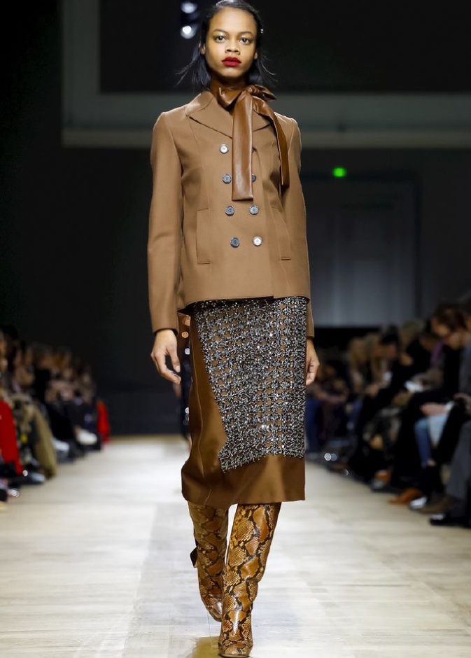 عرض ازياء روشاس لخريف وشتاء 2018