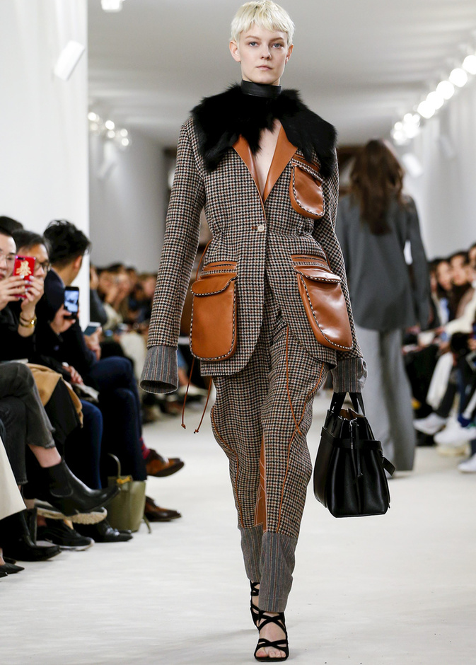 عرض ازياء لويفي لخريف وشتاء 2018