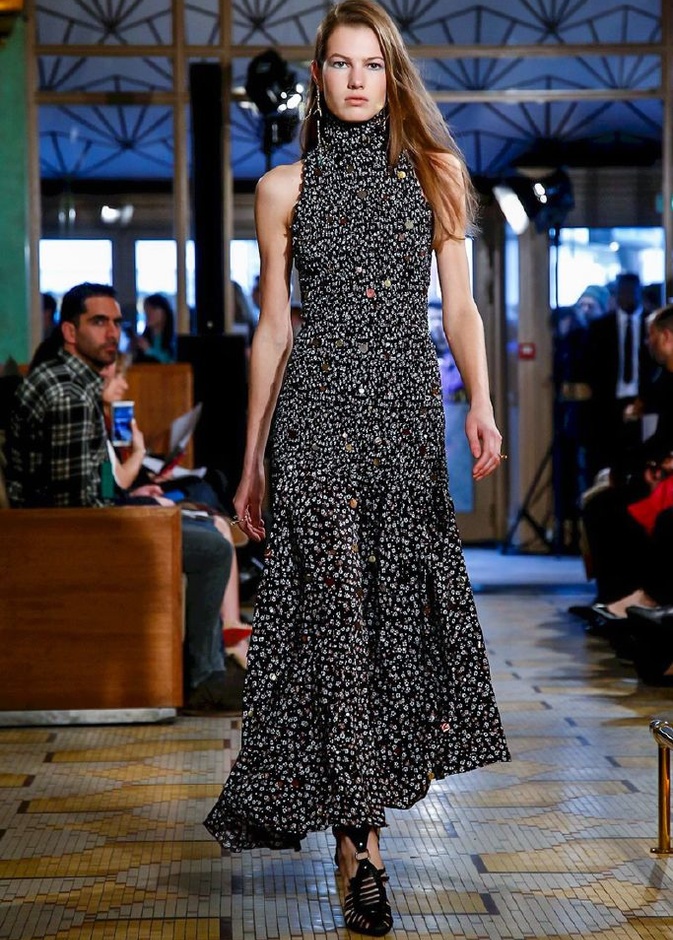 عرض ازياء ألتوزارا لخريف وشتاء 2018