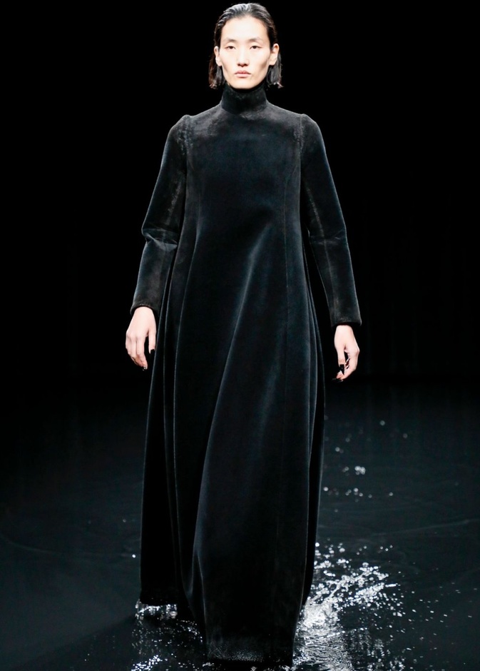 عرض ازياء Balenciaga لخريف وشتاء 2020-2021