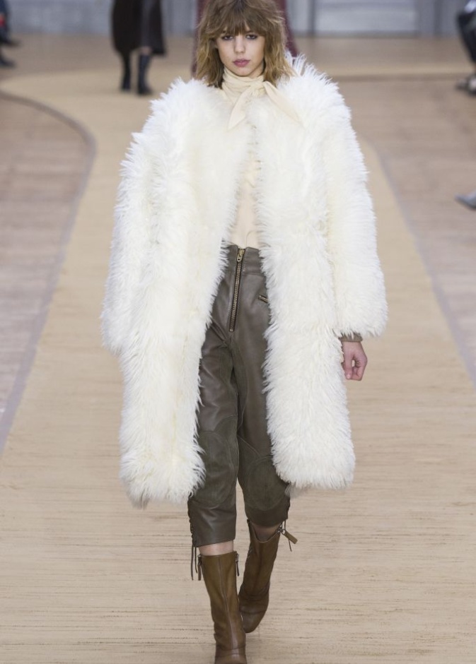 عرض Chloé لخريف وشتاء 2016-2017