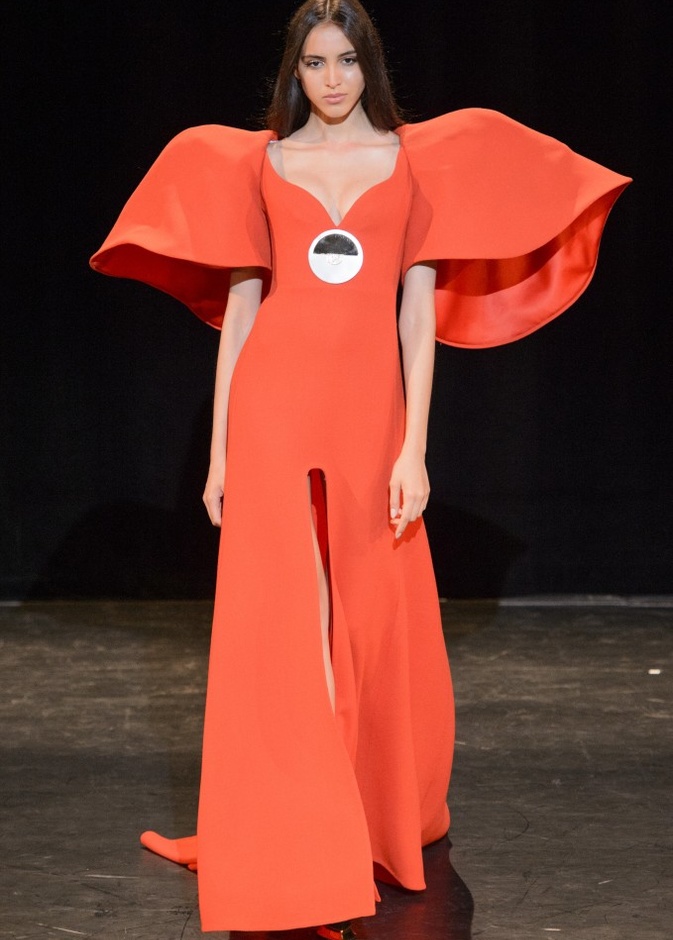 مجموعة Stephane Rolland  للألبسة الفاخرة في باريس