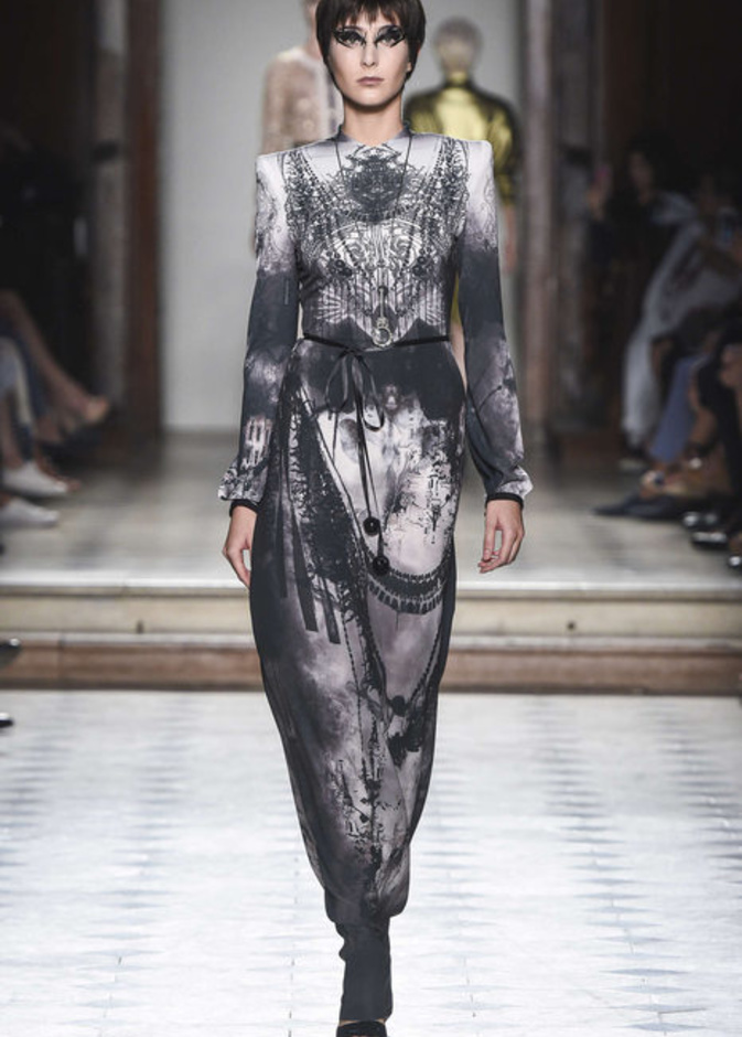 مجموعة جوليان فورنييه للهوت كوتور لموسم خريف وشتاء 2018