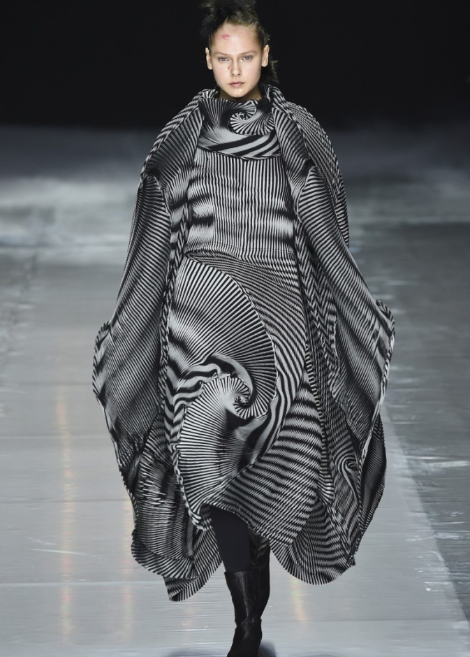 مجموعة ايسي مياكي لخريف وشتاء 2016