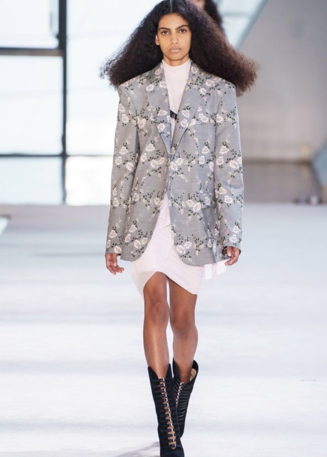 مجموعة Giambattista Valli للألبسة الجاهزة لخريف 2019