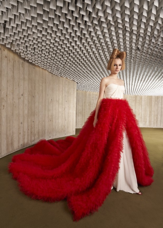 مجموعة Giambattista Valli لموسم خريف وشتاء 2021-2022 للهوت كوتور