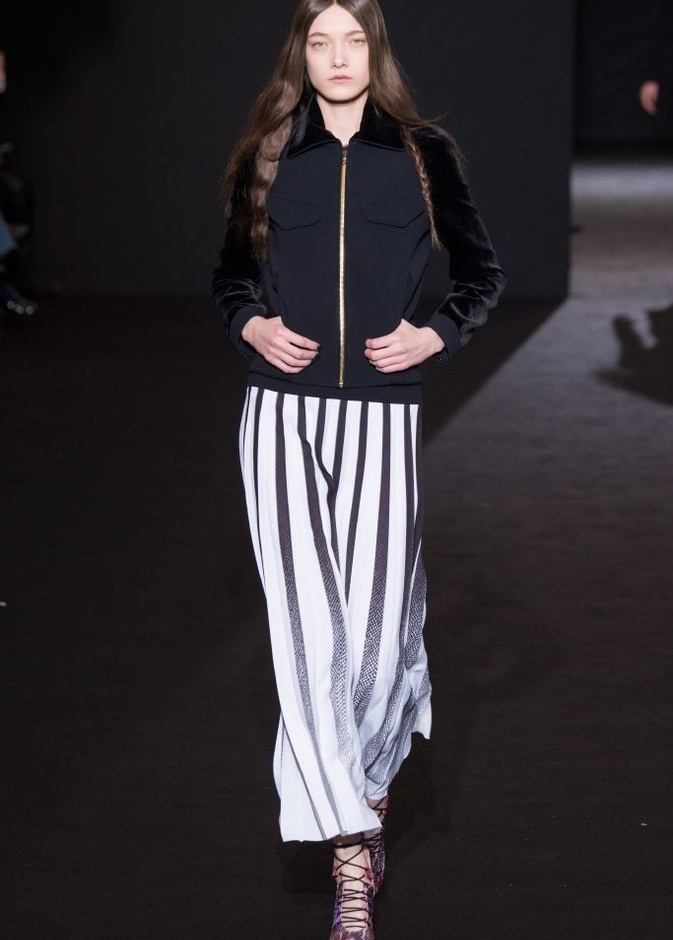 عرض رولاند موريت لخريف وشتاء 2016-2017