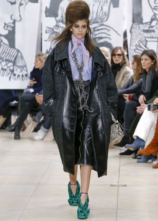 عرض أزياء Miu Miu لخريف وشتاء ٢٠١٨ !