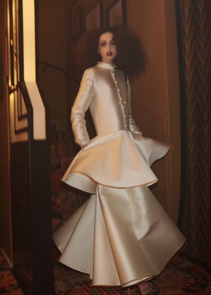 عرض أزياء مجموعة Alexis Mabille لخريف وشتاء 2021-2022