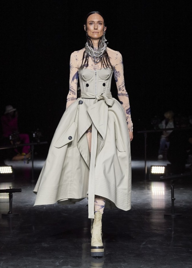 من مجموعة Jean Paul Gaultier للهوت كوتور لموسم خريف وشتاء 2021-2022