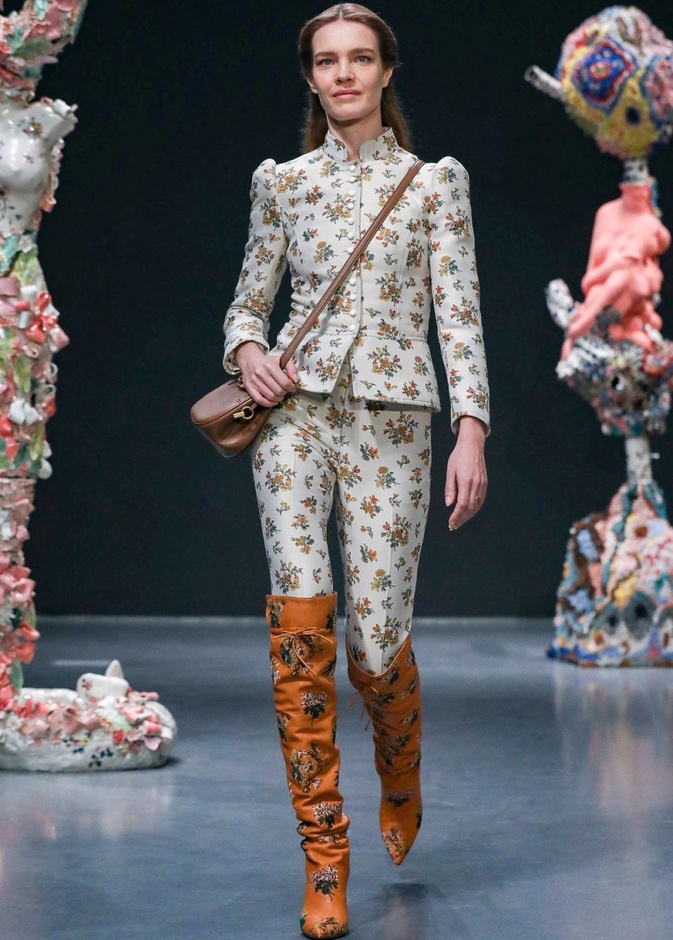 اكسسوارات TORY BURCH الفاخرة من اسبوع الموضة في نيويورك 2020