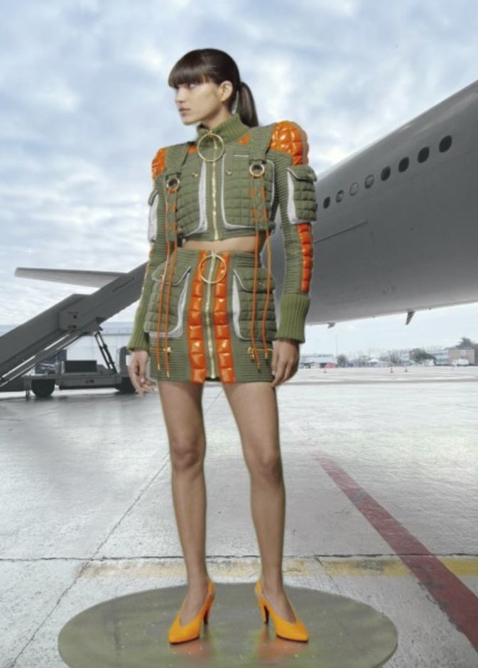 عرض أزياء Balmain لخريف وشتاء 2021-2022