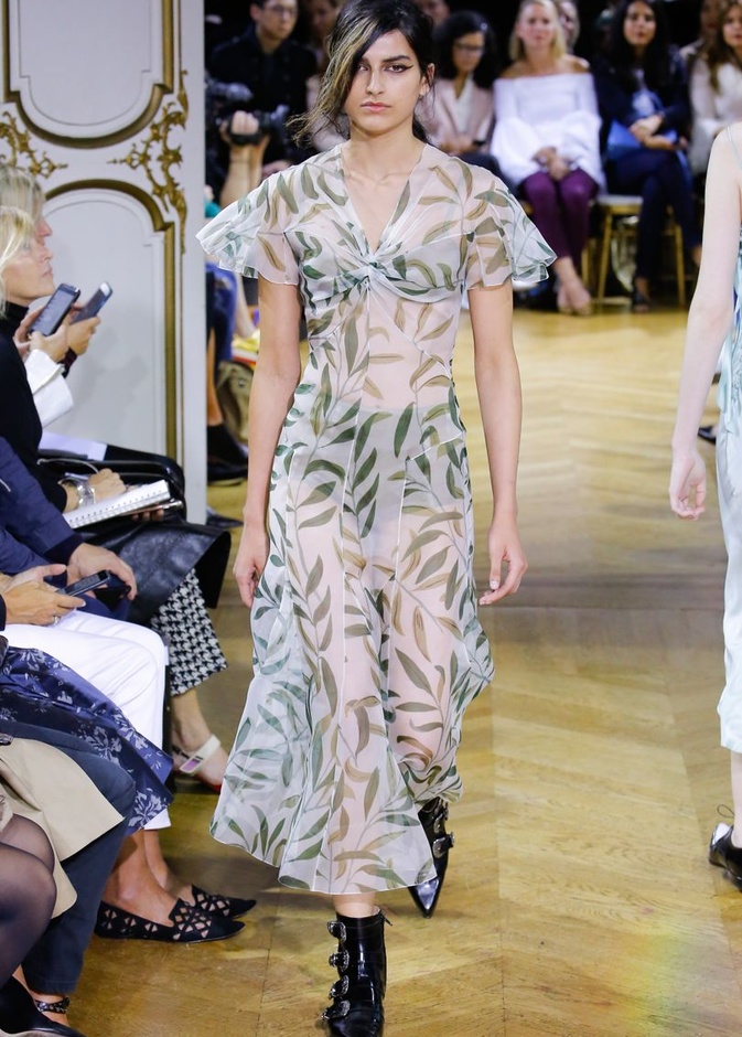 مجموعة "جون غاليانو" John Galliano لموسم ربيع وصيف 2018