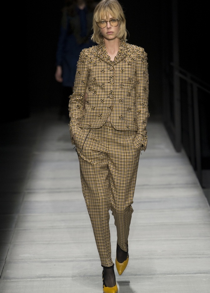 عرض ازياء مجموعة بوتيغا فينيتا لخريف وشتاء 2018