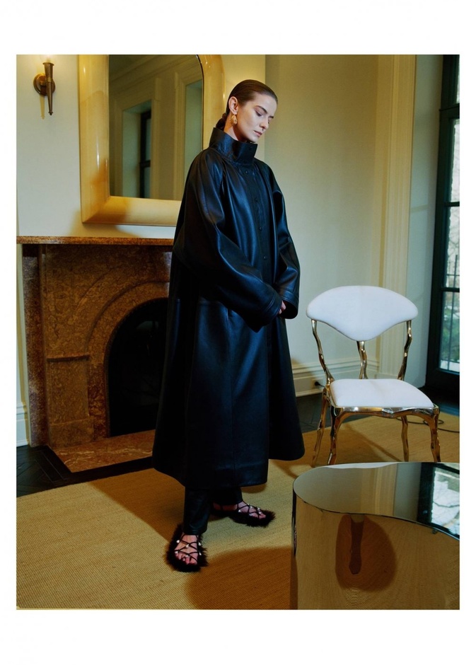 عرض ازياء مجموعة ALTUZARRA لخريف وشتاء 2021-2022 من اسبوع الموضة في باريس