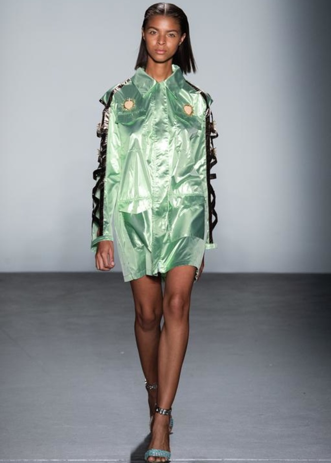 مجموعة Custo Barcelona SS20 تستحدث موضة وحدة الألوان 