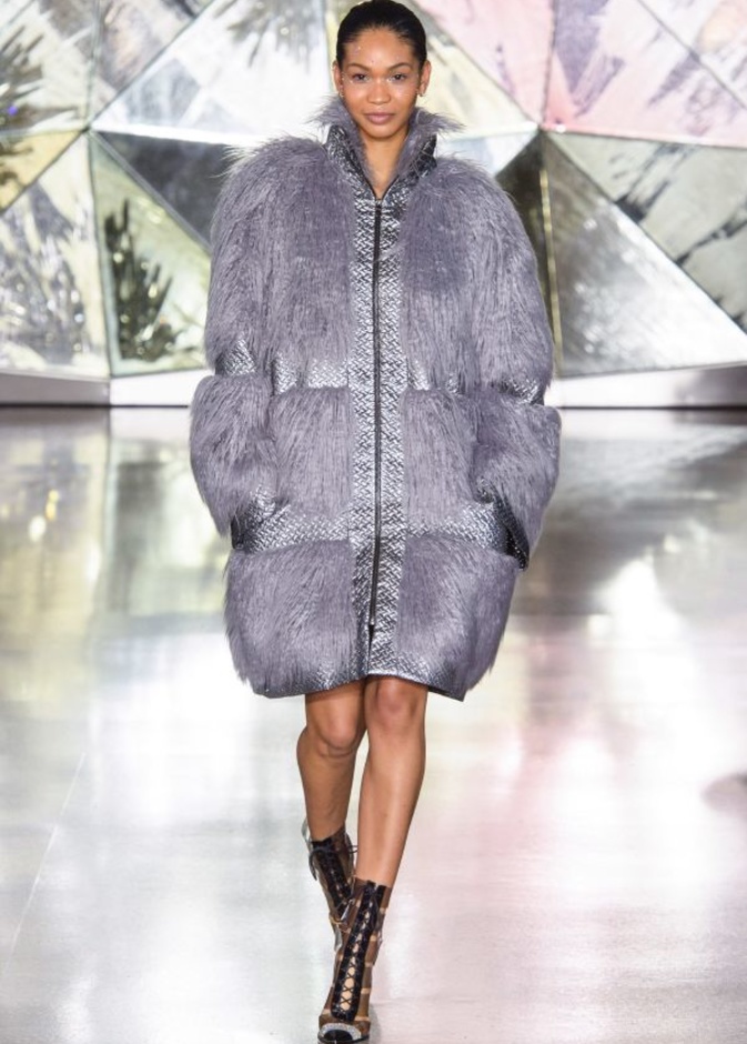 مجموعة Christian Siriano  للألبسة الجاهزة لموسم خريف 2019