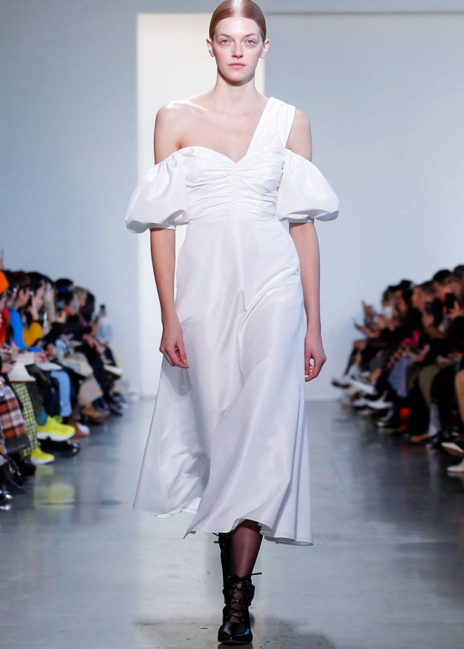 مجموعة Self Portrait للألبسة الجاهزة لخريف 2019