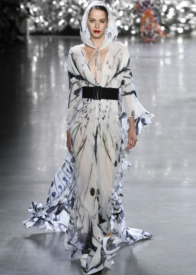 مجموعة Naeem Khan لربيع وصيف 2019