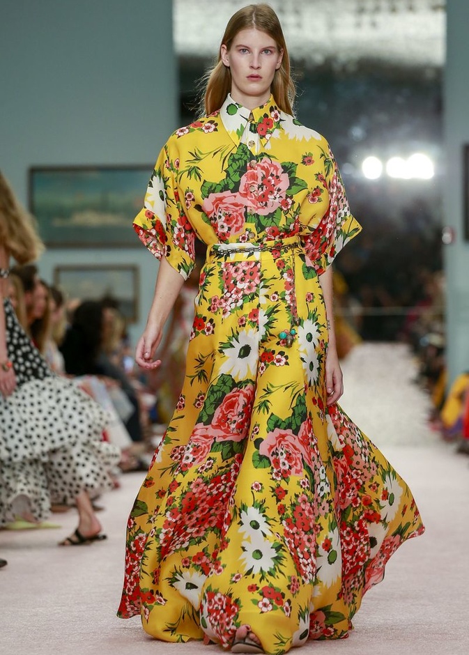 مجموعة كارولينا هيريرا لموسم ربيع وصيف 2019