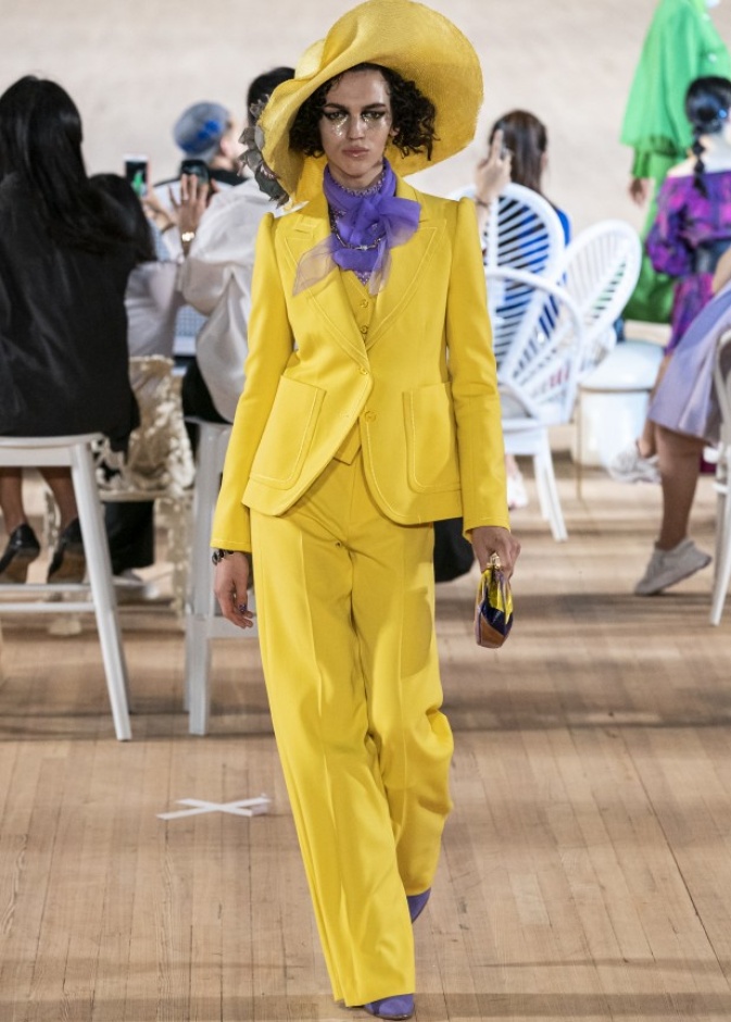 اسبوع الموضة في نيويورك 2019 عرض مجموعة  marc jacobs ربيع وصيف 2020