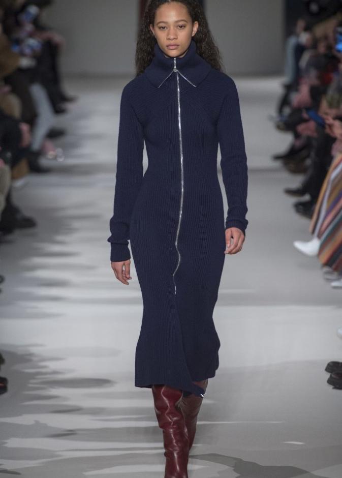 مجموعة فيكتوريا بيكهام للألبسة الجاهزة لخريف و شتاء 2017