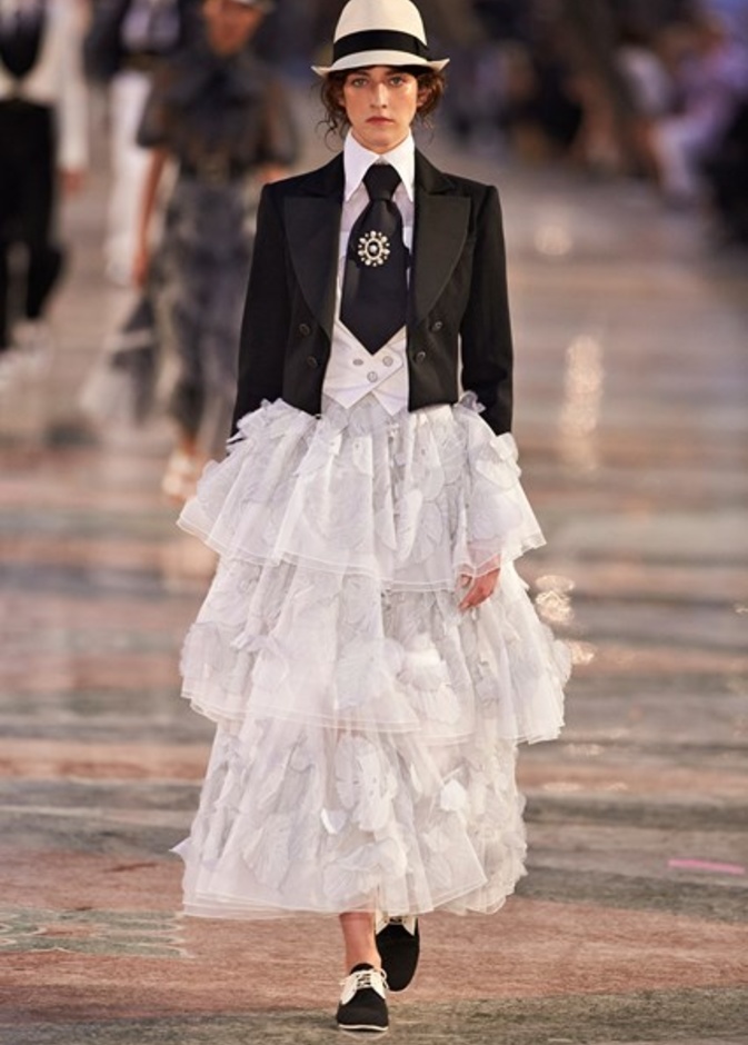 مجموعة شانيل كروز 2017