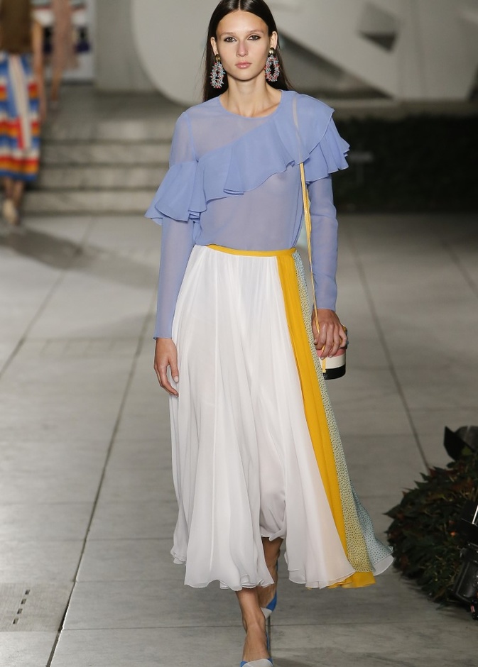 مجموعة كارولينا هيريرا لموسم ربيع وصيف 2018