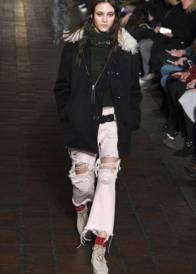 مجموعة الكسندر وانغ للألبسة الجاهزة لخريف وشتاء 2016