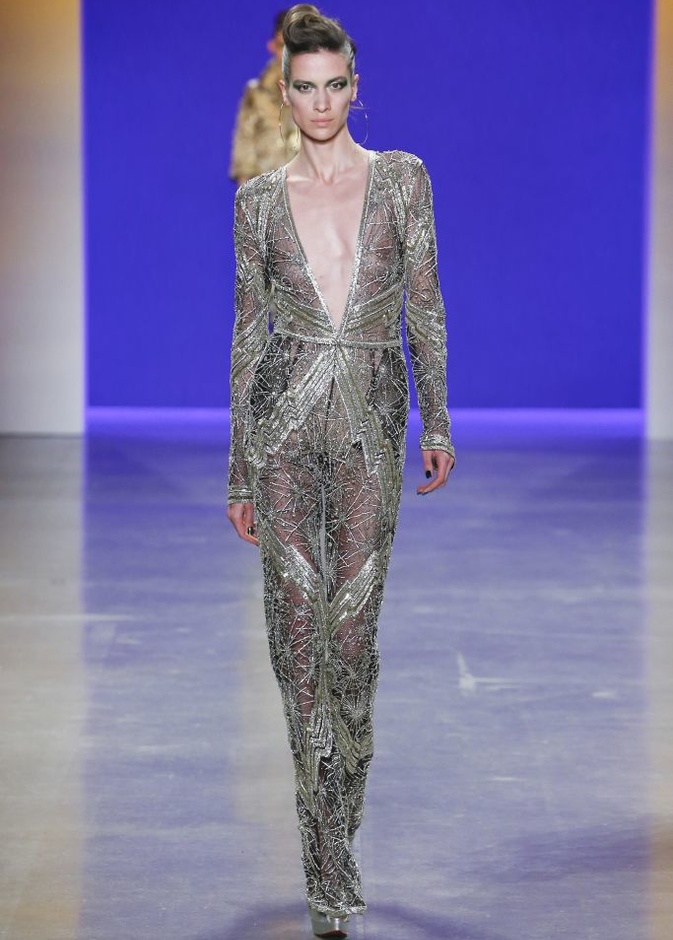 عرض أزياء Naeem Khan لخريف وشتاء ٢٠١٩ !