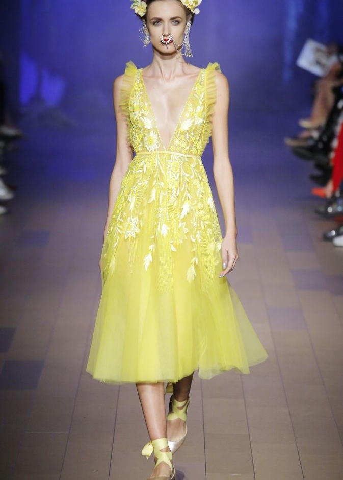 مجموعة نعيم خان Naeem Khan لربيع وصيف 2018