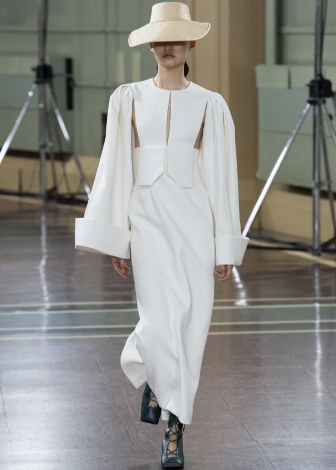 اسبوع الموضة في لندن 2019 مجموعة إميليا ويكستيد للملابس الجاهزة موضة ربيع وصيف 2020