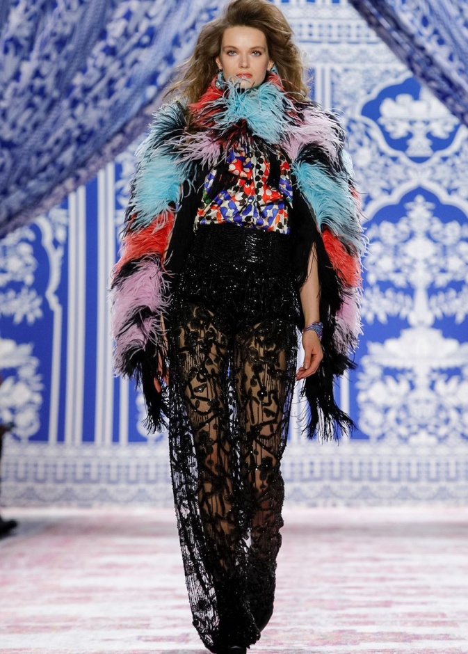 عرض أزياء نعيم خان لخريف وشتاء 2019‏