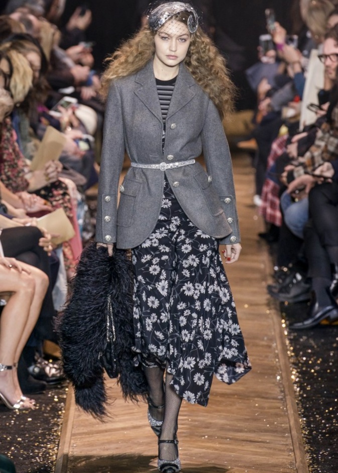 مجموعة  مايكل كورس لخريف 2019