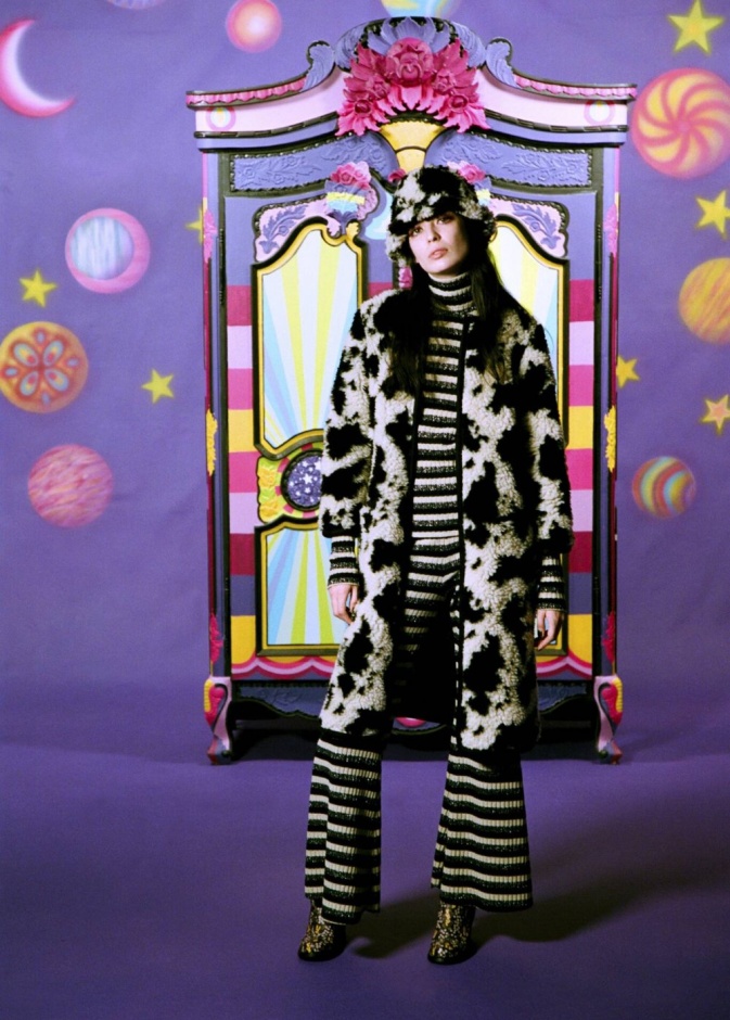 عرض ازياء مجموعة Anna Sui لصيحات موسم خريف وشتاء 2021