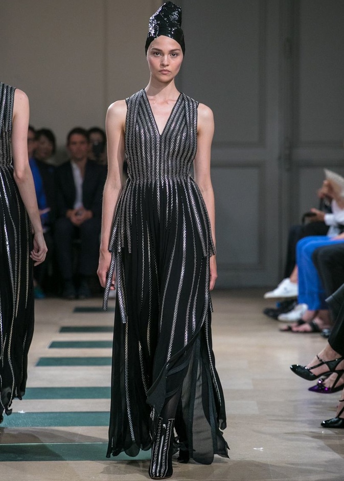 مجموعة ازياء المصمم التونسي عز الدين علية لموسم خريف 2017