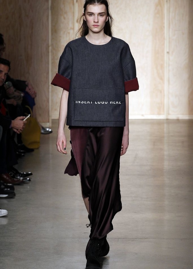 عرض ازياء "دي كاي أن واي" خريف وشتاء 2016-2017