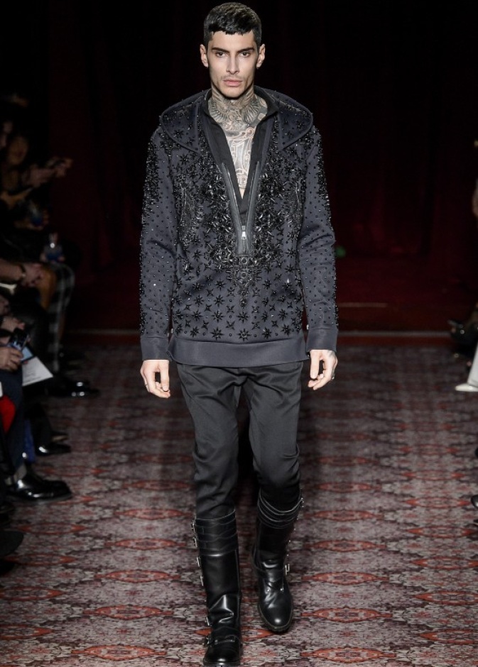 مجموعة جوليان ماكدونالد للألبسة الجاهزة لخريف و شتاء 2017