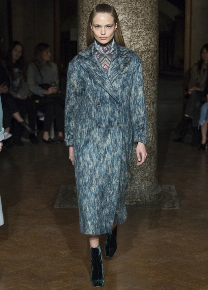 مجموعة EMILIA WICKSTEAD لموسم خريف وشتاء 2017