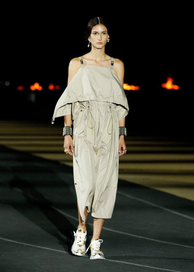 صور حصرية لـ"هي" من عرض أزياء مجموعة ديور كروز Dior Cruise 2022