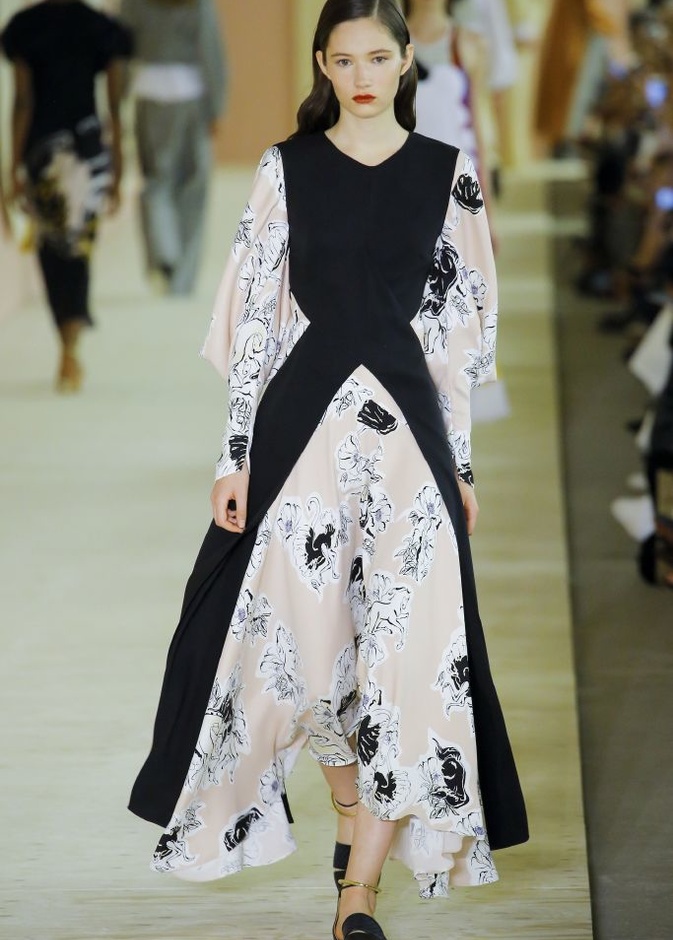 مجموعة Roksanda لربيع وصيف 2017