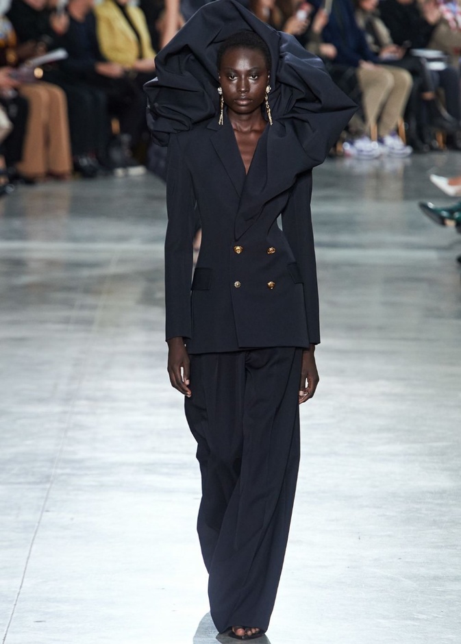 عرض ازياء سكياباريلي haute couture ربيع وصيف 2020 