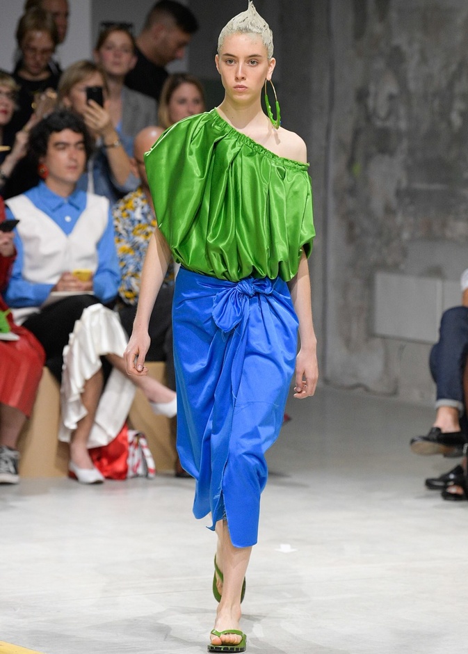 أسبوع الموضة في ميلانو 2019 مجموعة أزياء marni الجاهزة لربيع وصيف 2020