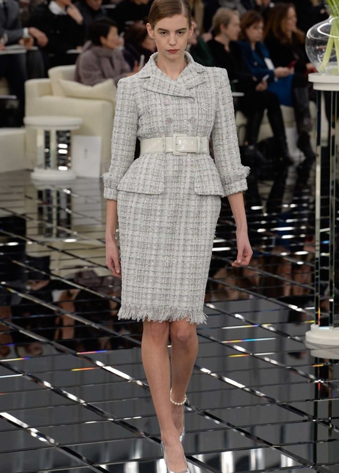 شاهدي مجموعة شانيل الراقية لصيف 2017