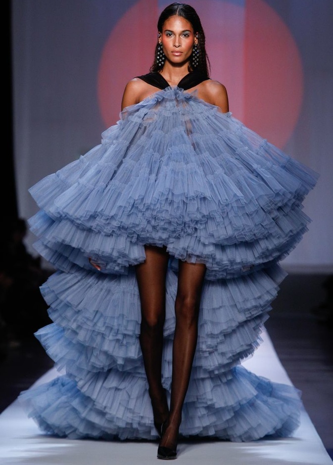 مجموعة الألبسة الراقية من جان بول غوتييه لربيع 2019