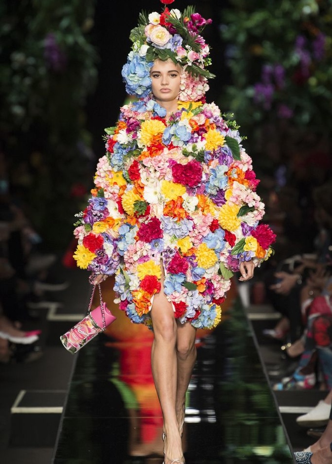 مجموعة Moschino لربيع وصيف 2018