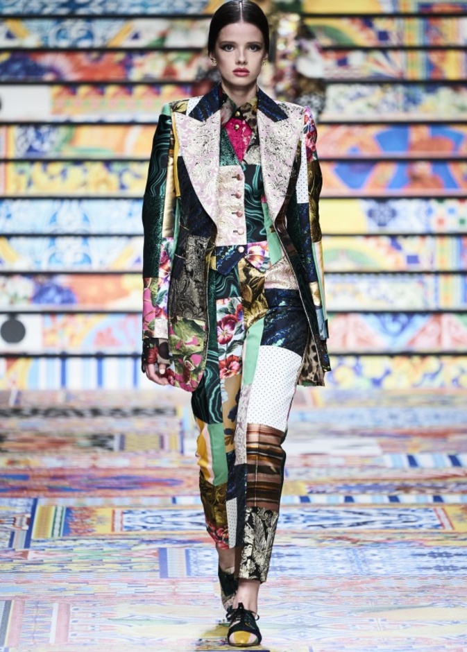 عرض ازياء dolce & gabbana لربيع وصيف 2021 ضمن أسبوع الموضة في ميلانو