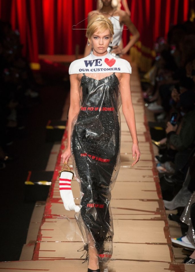 مجموعة "موسكينو" لموسم خريف وشتاء 2017-2018