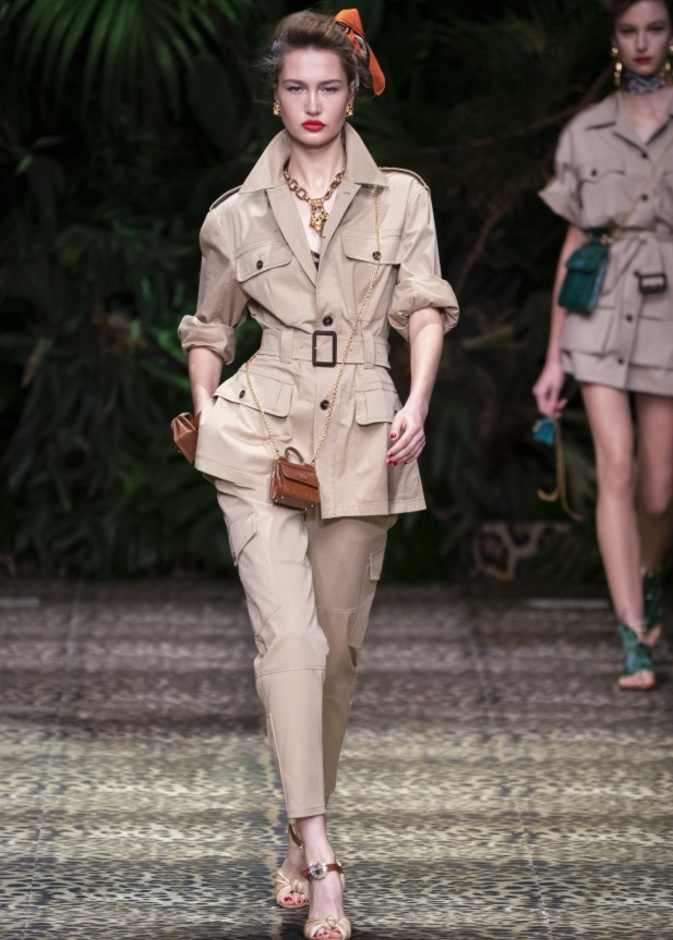 تصاميم عكست الألوان والمرح في عرض Dolce & Gabbana