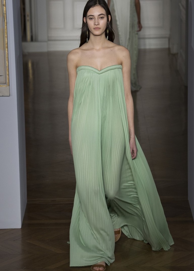 مجموعة فالنتينو للهوت كوتور لموسم ربيع وصيف 2017